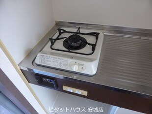 エブリワン西棟の物件内観写真